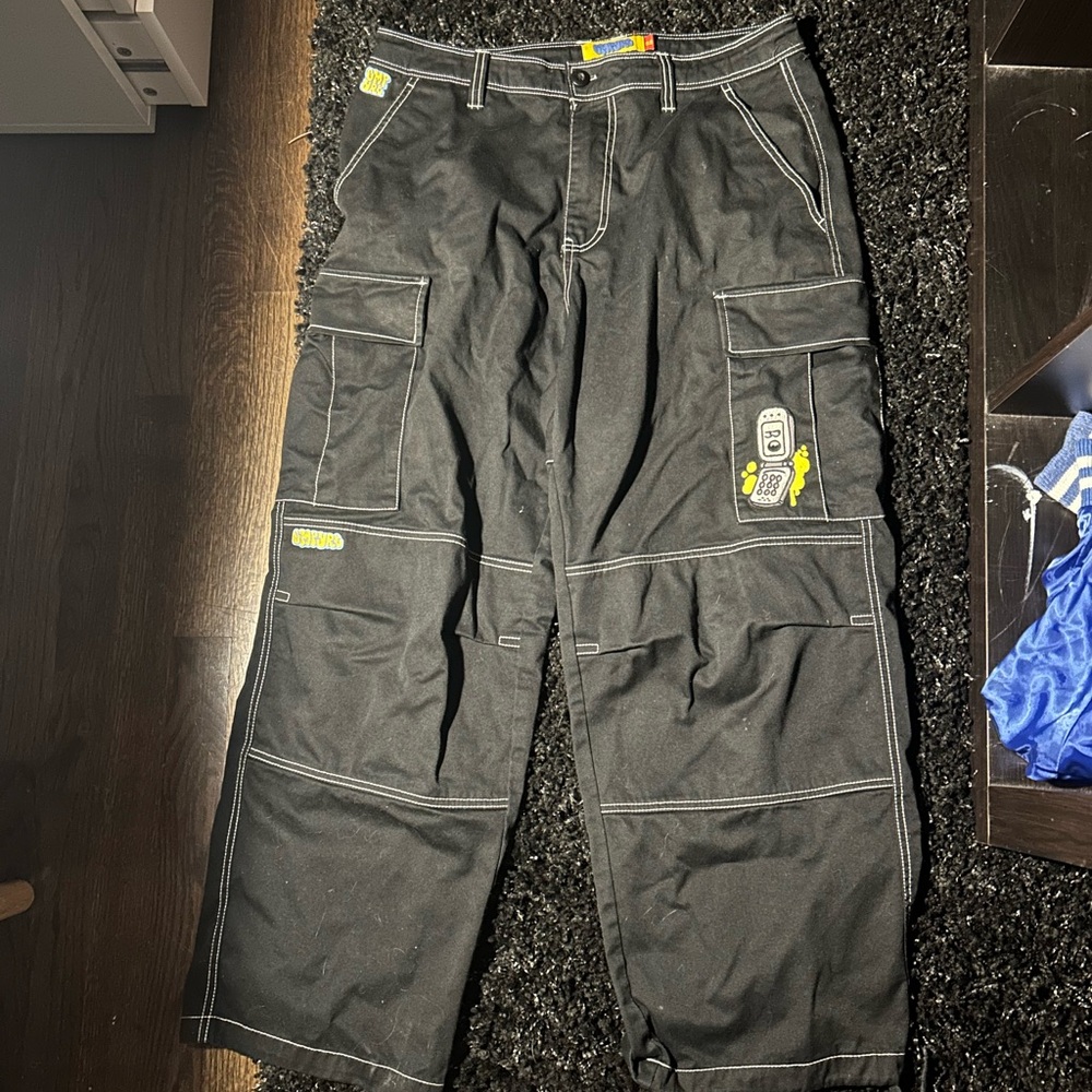Empyre cargos black